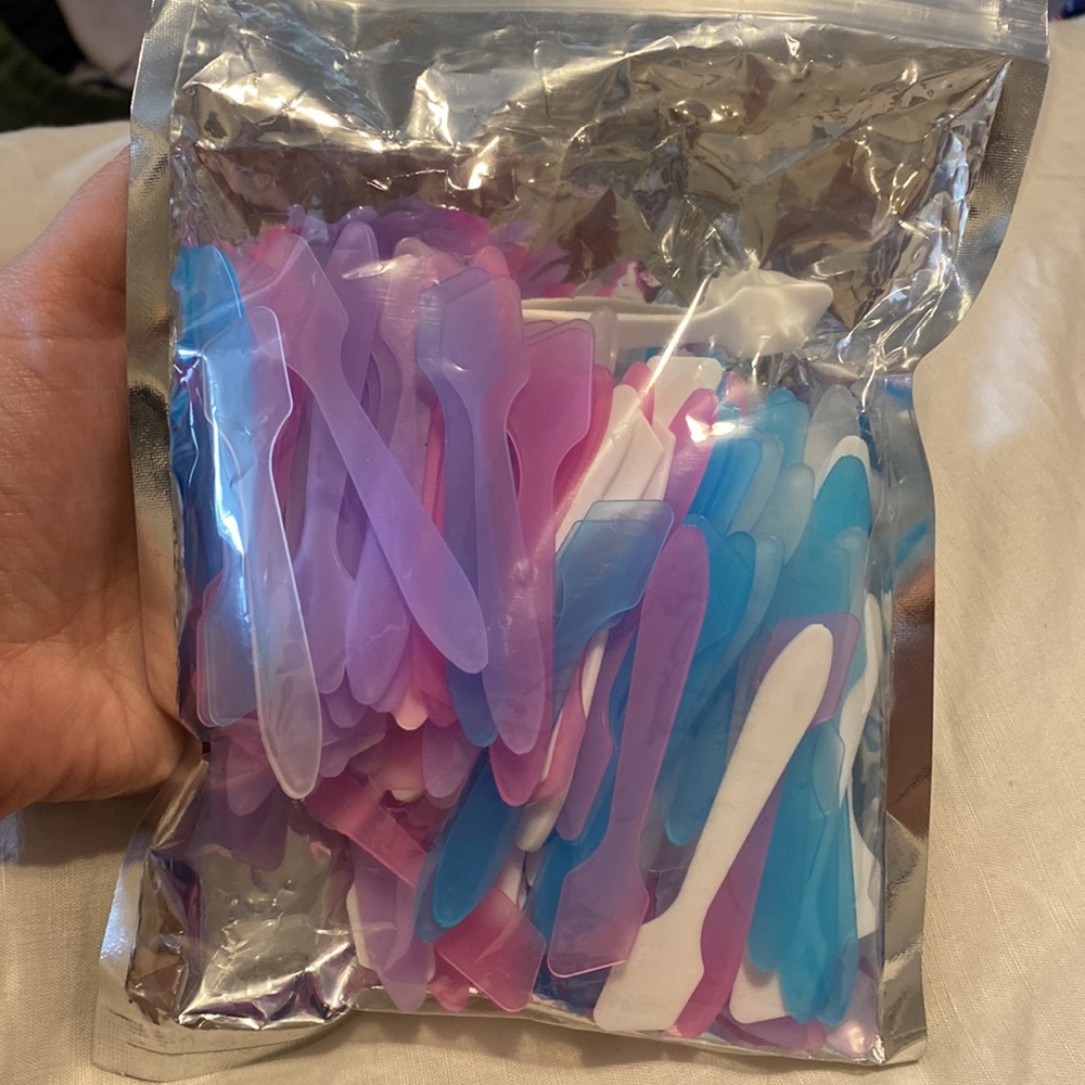 Mini Makeup Spatulas - Picture 2 of 2
